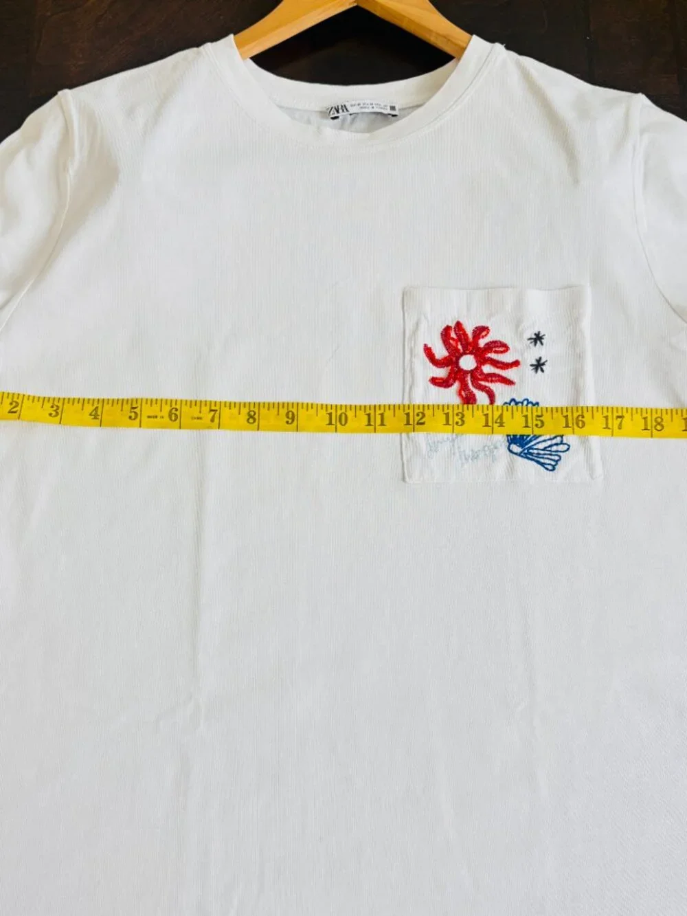 Zara White Embroidered Beaded Pocket Tee Coastal Sun Shell Graphic T-Shirt Sz M - Picture 6 of 8